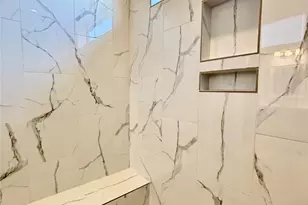 607 W Bayshore Dr, Palacios, TX 77465 - Photo 26