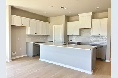 607 W Bayshore Drive, Palacios, TX 77465 - Photo 30