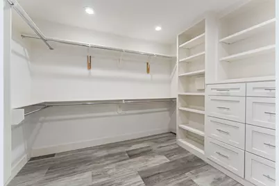 10703 Deerwood Road, Houston, TX 77042 - Photo 10