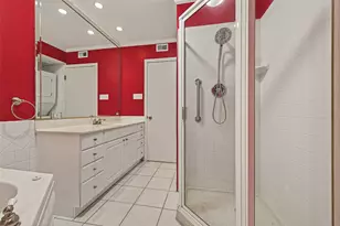 8211 Katy Fwy, Houston, TX 77024 - Photo 22