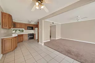 8211 Katy Fwy, Houston, TX 77024 - Photo 10