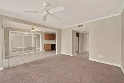 8211 Katy Freeway #19, Houston, TX 77024 - Photo 8
