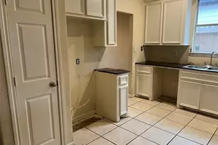 1926 Wavell St, Houston, TX 77088 - Photo 4