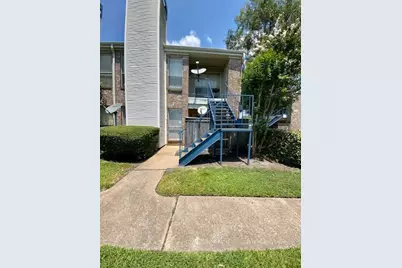 3900 Woodchase Drive #111, Houston, TX 77042 - Photo 2