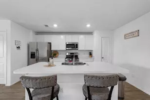 9911 Stoney Spg Ln, Baytown, TX 77521 - Photo 12
