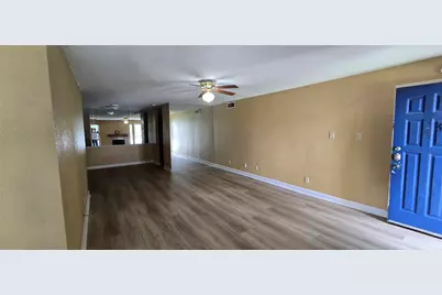 9700 Leawood Boulevard #1002, Houston, TX 77099 - Photo 10