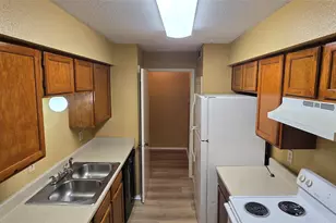 9700 Leawood Blvd, Houston, TX 77099 - Photo 12