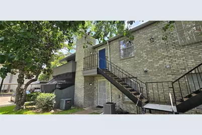 9700 Leawood Boulevard #1002, Houston, TX 77099 - Photo 2