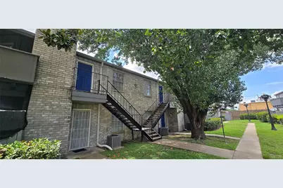 9700 Leawood Boulevard #1002, Houston, TX 77099 - Photo 1