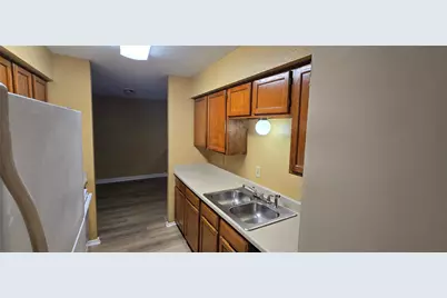 9700 Leawood Boulevard #1002, Houston, TX 77099 - Photo 14