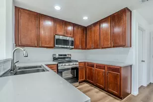 2811 Chaplin Pl Dr, Humble, TX 77396 - Photo 10