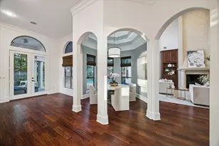 8730 Winningham Ln, Houston, TX 77055 - Photo 10
