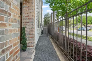 1032 W 26th St, Houston, TX 77008 - Photo 42