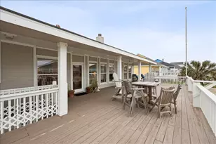 2295 Trinidad Dr, Crystal Beach, TX 77650 - Photo 6