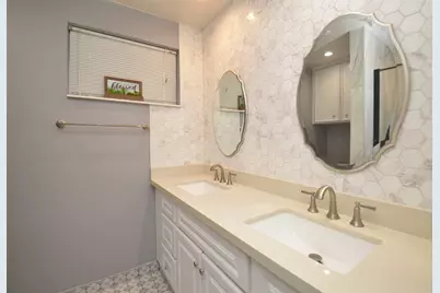 5834 Ludington Drive, Houston, TX 77035 - Photo 30