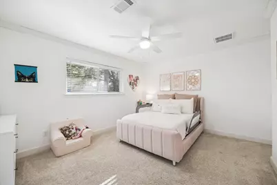 5722 Kuldell Drive, Houston, TX 77096 - Photo 12