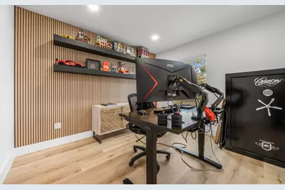 4423 Lymbar Drive, Houston, TX 77096 - Photo 22