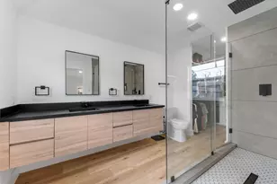 4423 Lymbar Dr, Houston, TX 77096 - Photo 28