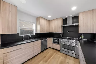 4423 Lymbar Drive, Houston, TX 77096 - Photo 18