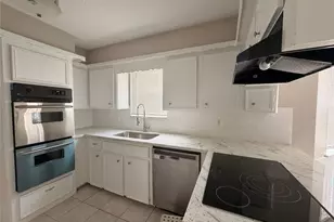 13015 Shady Knoll Ln, Cypress, TX 77429 - Photo 4