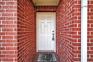 13815 Fraser Lake Ln, Houston, TX 77083 - Photo 4