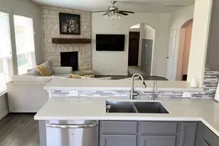 8322 Quiet Bay Dr, Baytown, TX 77523 - Photo 12