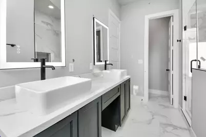 1320 Eberhard Street, Houston, TX 77019 - Photo 34
