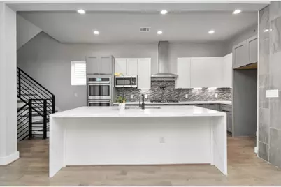 1320 Eberhard Street, Houston, TX 77019 - Photo 14