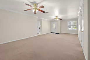 845 Clubside Dr, East Bernard, TX 77435 - Photo 6