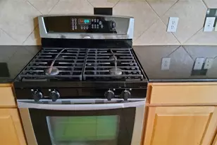 12911 Brook Arbor Ct, Pearland, TX 77584 - Photo 10