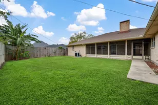8022 Bayside Blvd, Beach City, TX 77523 - Photo 32