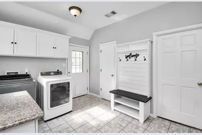 220 Cherokee Circle, Wallisville, TX 77597 - Photo 14