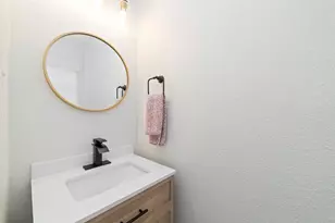 6503 Kury Ln, Houston, TX 77008 - Photo 24