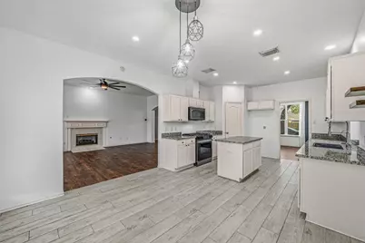 15218 Hidden Hollow Lane, Sugar Land, TX 77498 - Photo 12