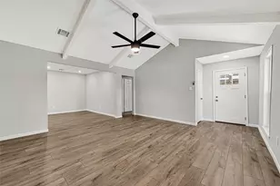 10411 Sagewillow Ln, Houston, TX 77089 - Photo 4