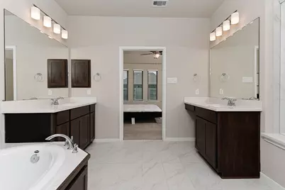 32236 Highwood Green Lane, Conroe, TX 77385 - Photo 24