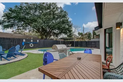 9219 Kempwood Drive, Houston, TX 77080 - Photo 32