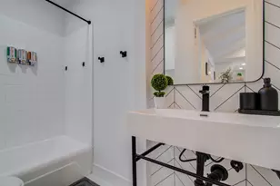 9219 Kempwood Dr, Houston, TX 77080 - Photo 28
