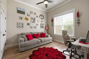 7813 Stiteler Dr, Bryan, TX 77808 - Photo 8
