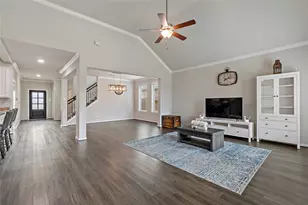 2502 Arbor Edge Crossing, Texas City, TX 77568 - Photo 8