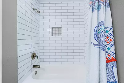 5234 Saxon Drive, Houston, TX 77092 - Photo 20