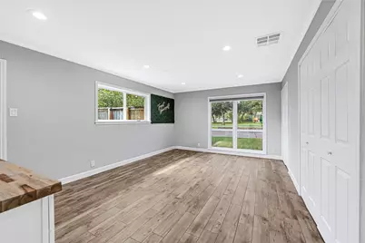 5234 Saxon Drive, Houston, TX 77092 - Photo 14