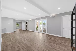 5234 Saxon Dr, Houston, TX 77092 - Photo 8