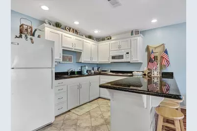 979 Sea Spray Drive, Crystal Beach, TX 77650 - Photo 12