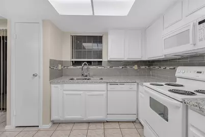 14911 Wunderlich Drive #609, Houston, TX 77069 - Photo 12