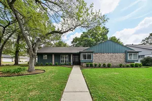 11403 Valley Spring Dr, Houston, TX 77043 - Photo 40