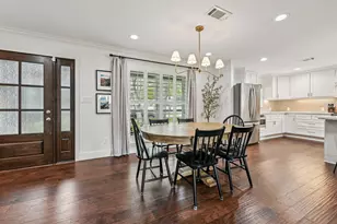 11403 Valley Spring Dr, Houston, TX 77043 - Photo 6