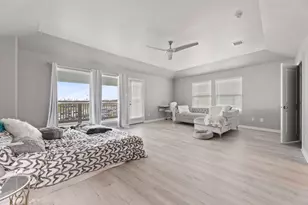 709 N Bayshore Dr, La Porte, TX 77571 - Photo 24