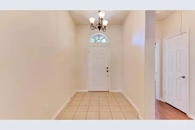 8614 W Highlands Crossing, Highlands, TX 77562 - Photo 6