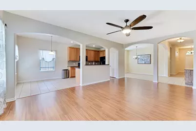 8614 W Highlands Crossing, Highlands, TX 77562 - Photo 12